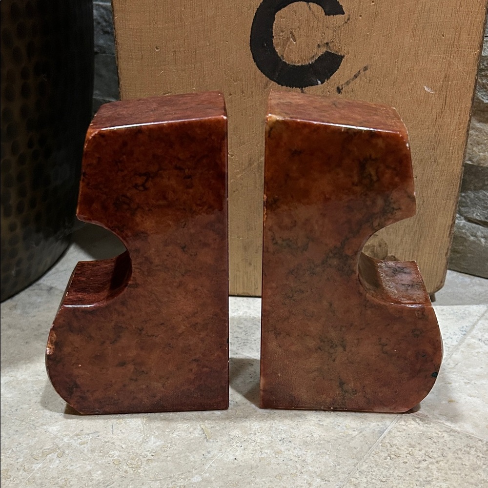 Vintage pair of hand-carved Italian alabaster or marble bookends